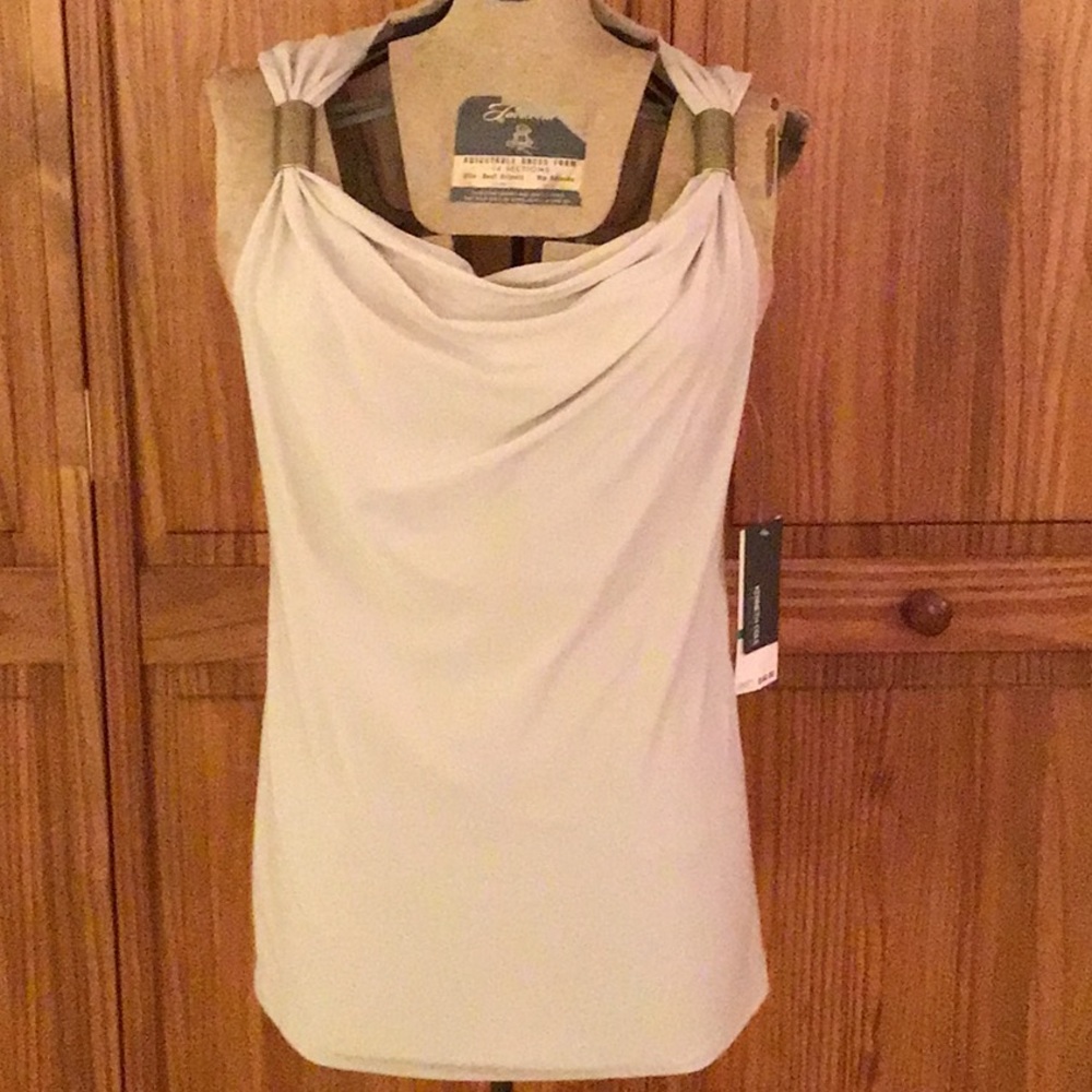 Sleeveless knit top